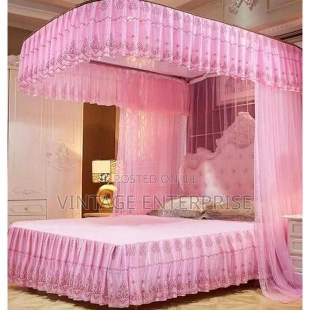 Four by Six Mosquito Net ,2 Stand