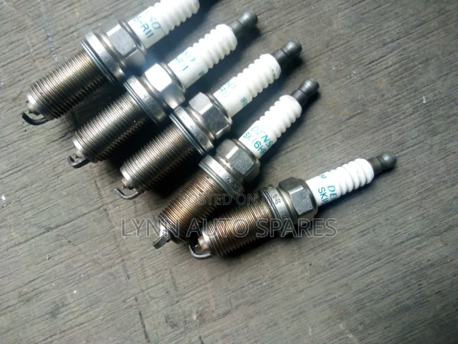 Denso Iridium Long-Range Size 16 Sparkplugs