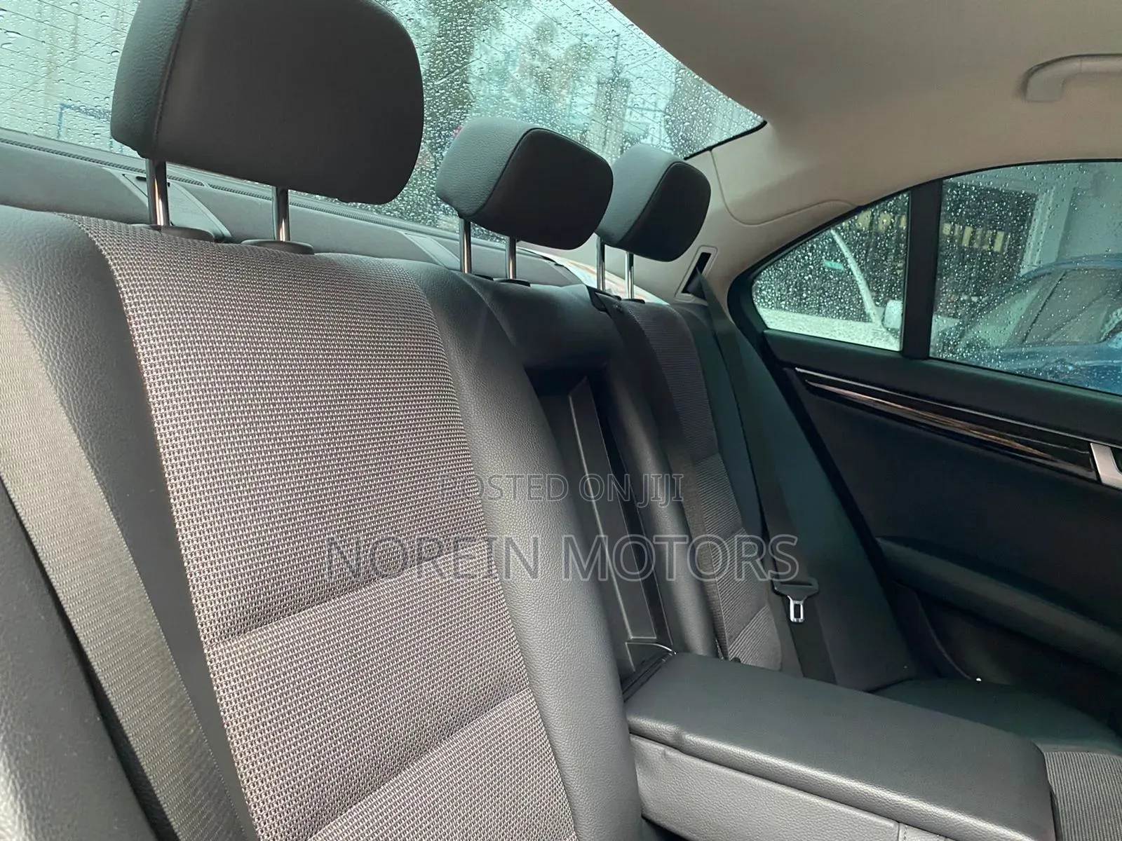 Mercedes-Benz C180 2013 Black