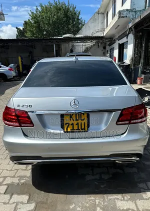 Mercedes-Benz E250 2015 Silver