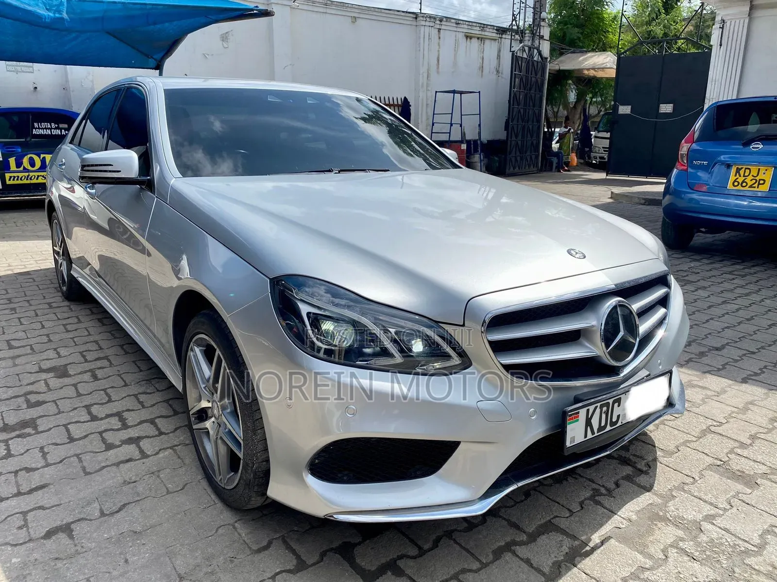 Mercedes-Benz E250 2015 Silver