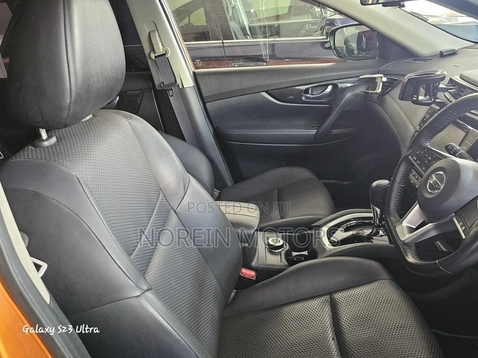 Nissan X-Trail 2017 Orange