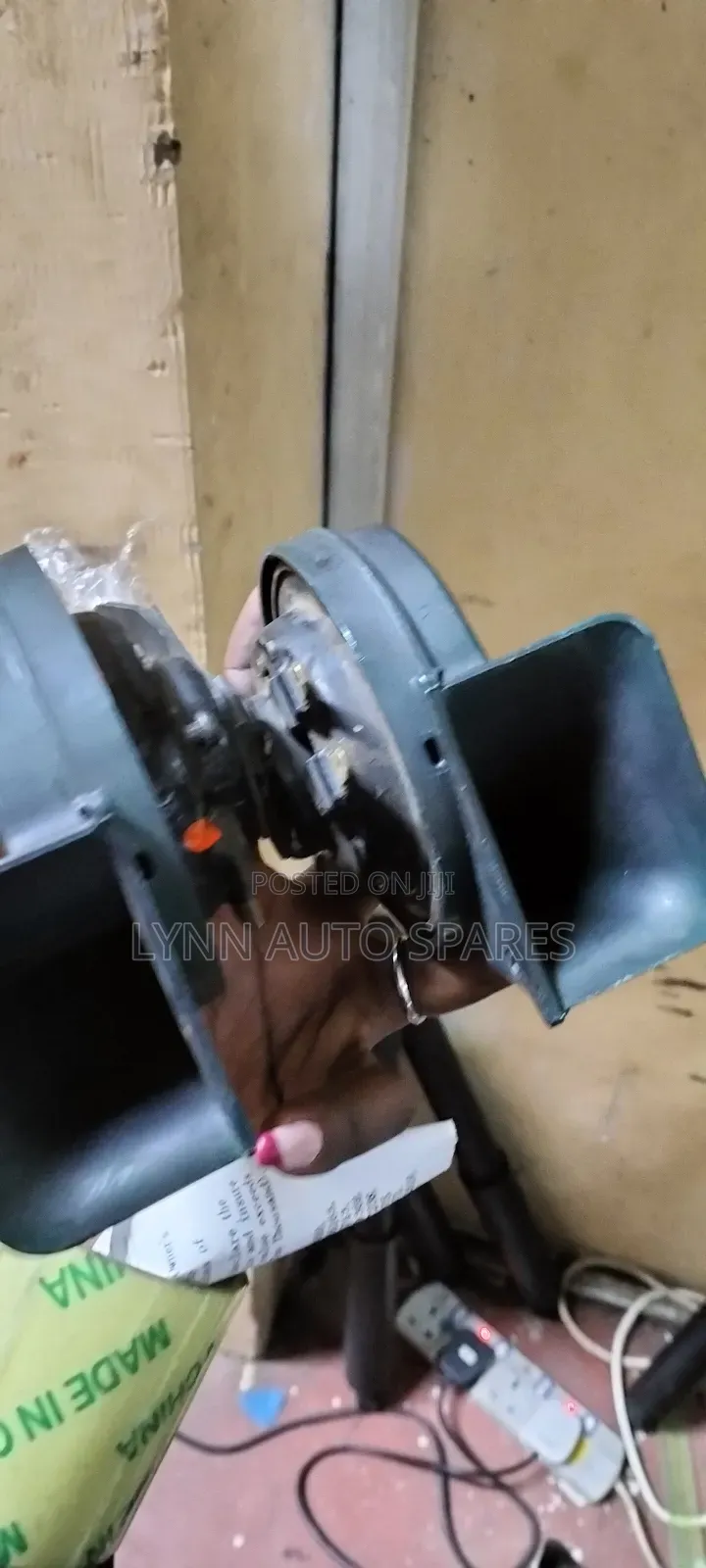 Genuine Ex Japan Toyota Harrier Hooting Horn