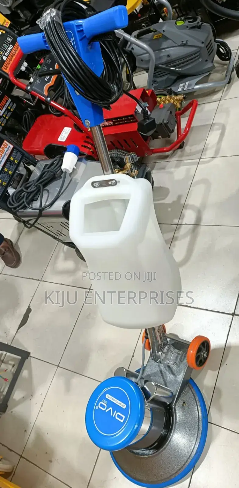 Divo-Brand Floor Scrubber