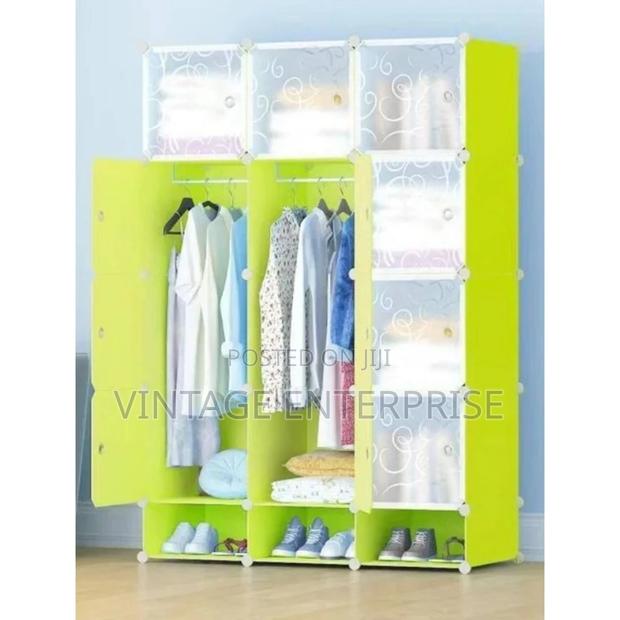 3 Column Plastic Wardrobe, Plastic Wardrobe
