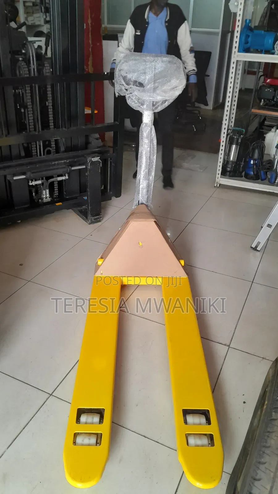 High Quality 3000kg Pallet Truck Available