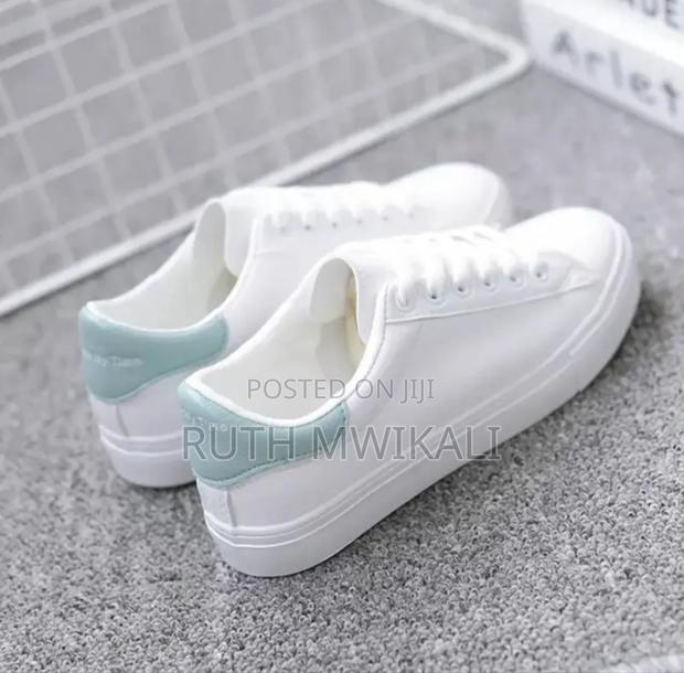 Fashion Ladies Sneakers - thumbnail 4