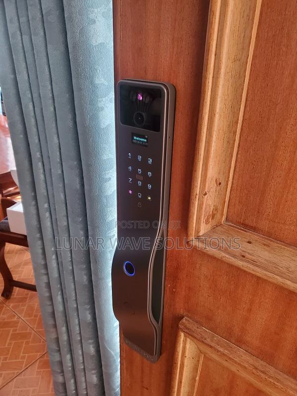 Home Smart Locks With Fingerprint Access - main view