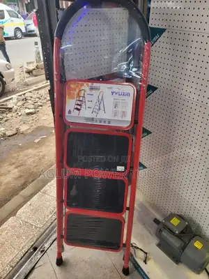 4 Step Ladder for Commercial Use