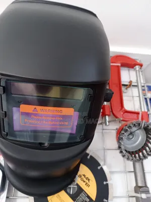 Auto Darkening Welding Helmet