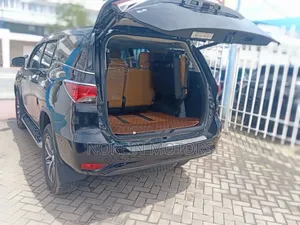 Toyota Fortuner 2018 Gray
