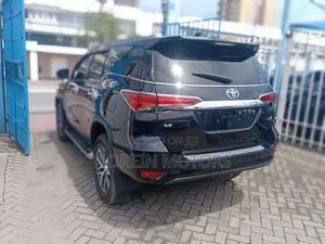 Toyota Fortuner 2018 Gray