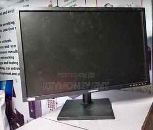 24inches Samsung TFT Wide Screen TFT Monitor