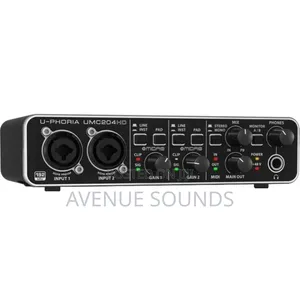 Behringer Professional UMC204 Audio Interface