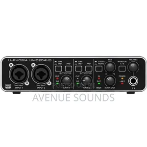 Behringer Professional UMC204 Audio Interface