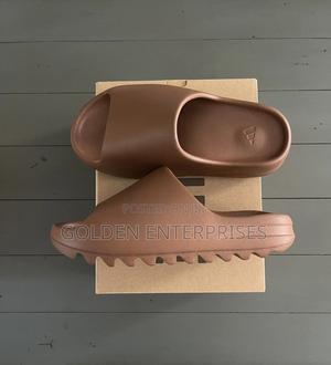 Original Yeezy Slides. 40--45 - thumbnail 2