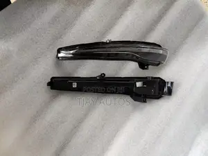 Mercedes Benz W205 C Class C200 Side Mirror Indicator