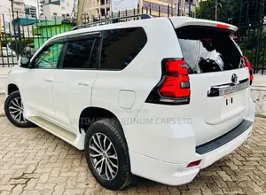 Toyota Land Cruiser Prado 2.7 2020 White
