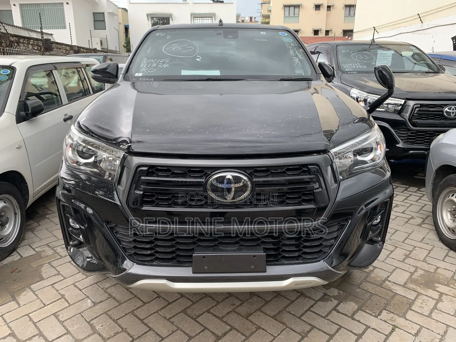 Toyota Hilux 2019 Black