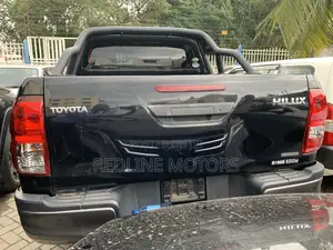 Toyota Hilux 2019 Black