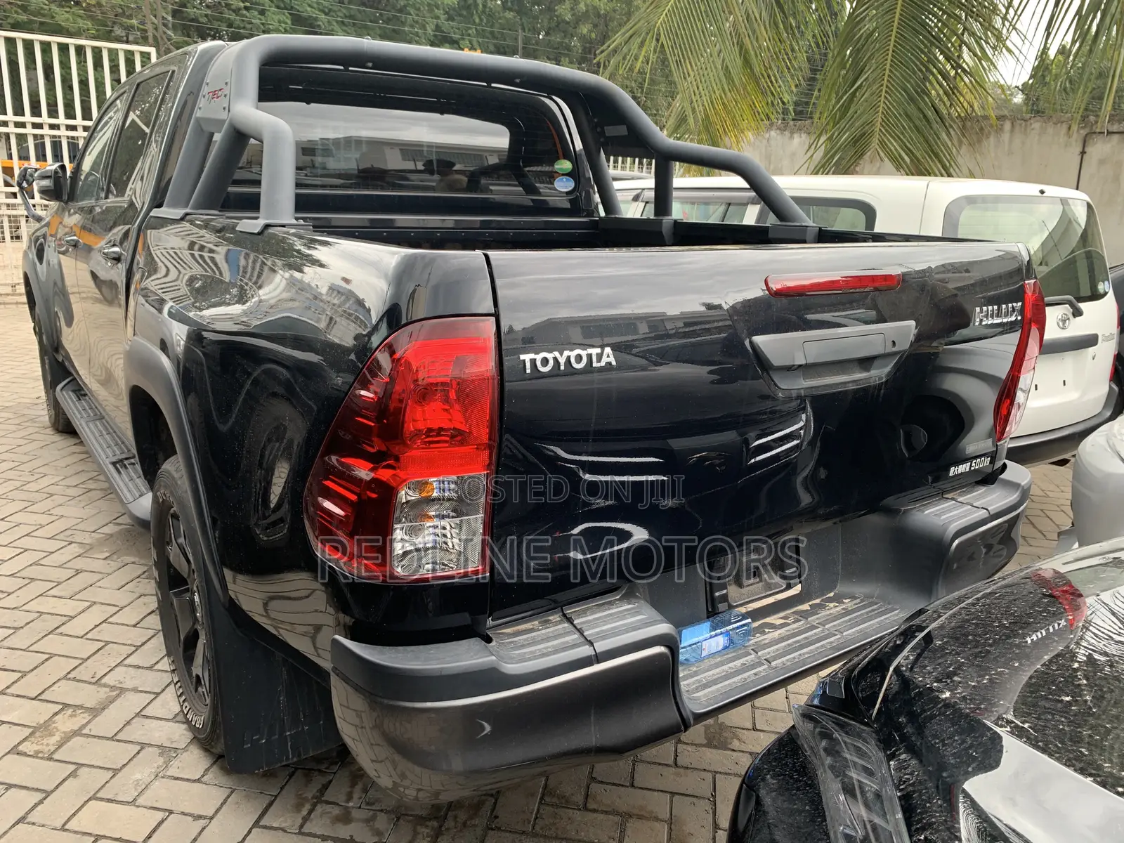 Toyota Hilux 2019 Black