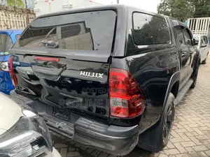 Toyota Hilux 2019 Matt Black