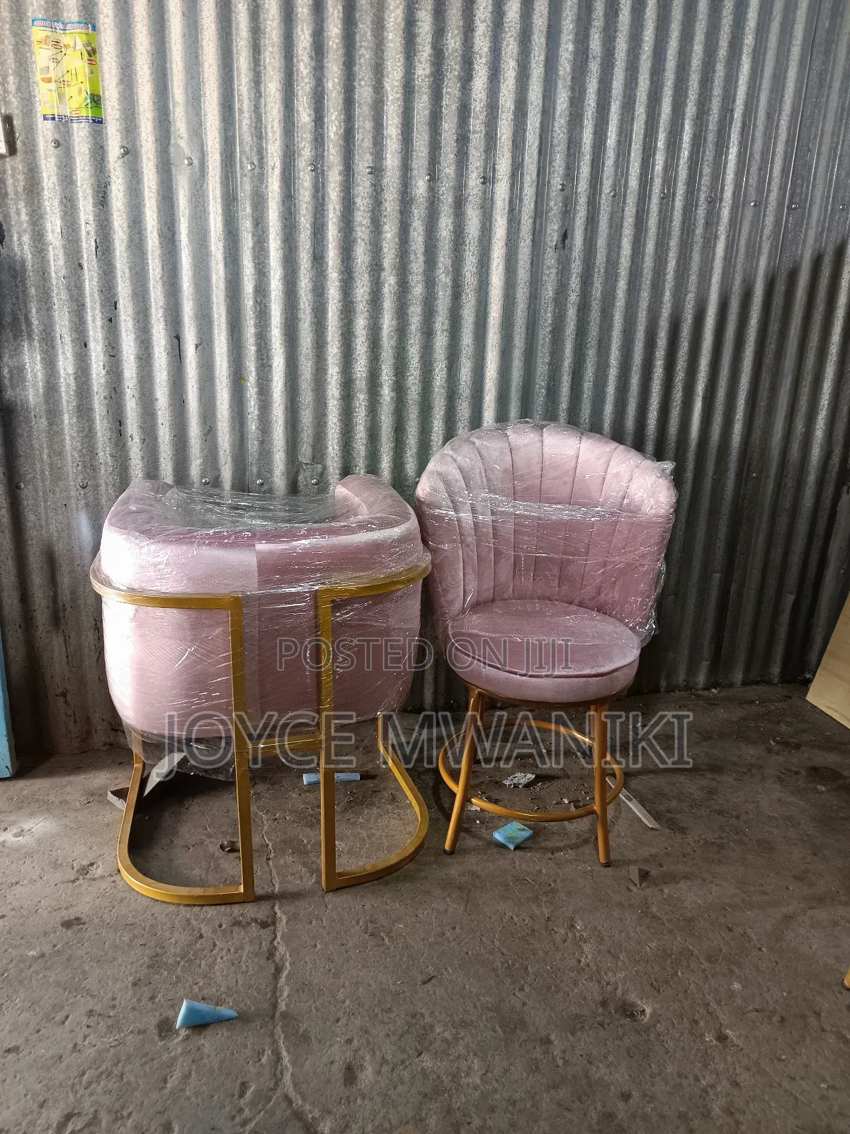 Manicure Seats, Big Styling and Flower Seat.