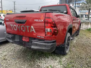 Toyota Hilux 2019 Red