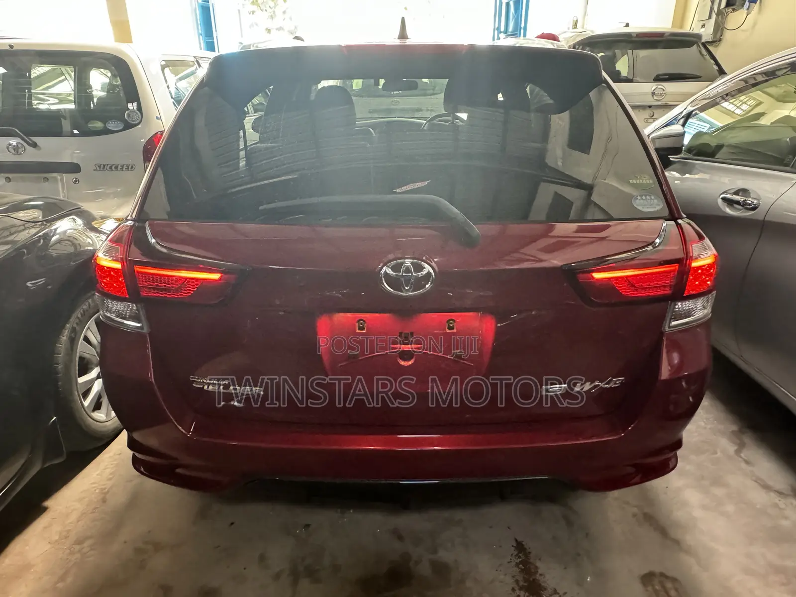 Toyota Corolla Fielder 2018 Red