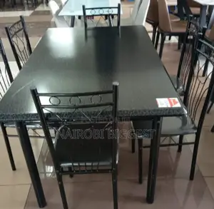 Good Quality 6 Sitter Dinning Table