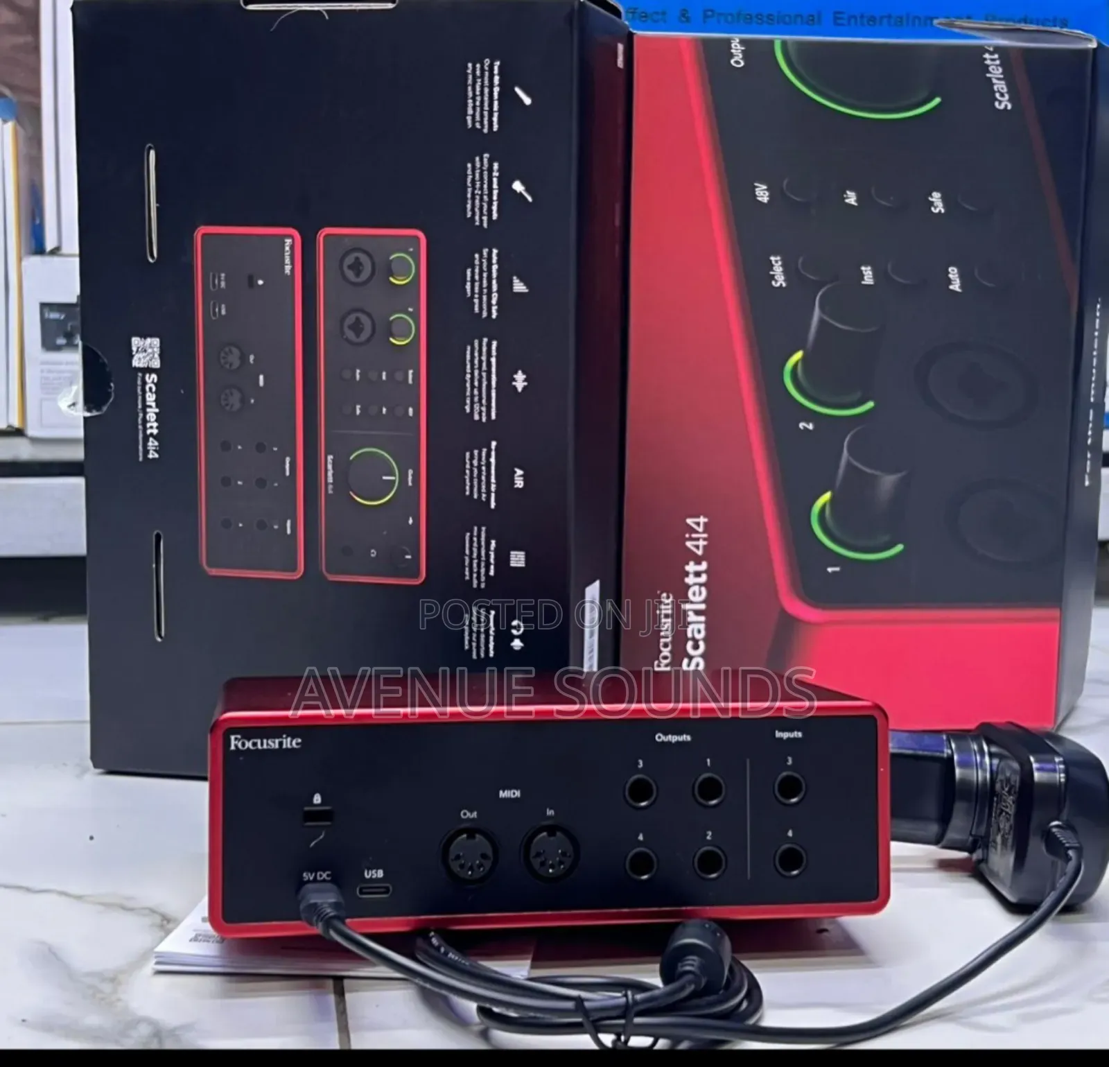 Focusrite Scarlett 4i4 (4th Generation)