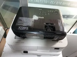 High Lumen Projector for Hire