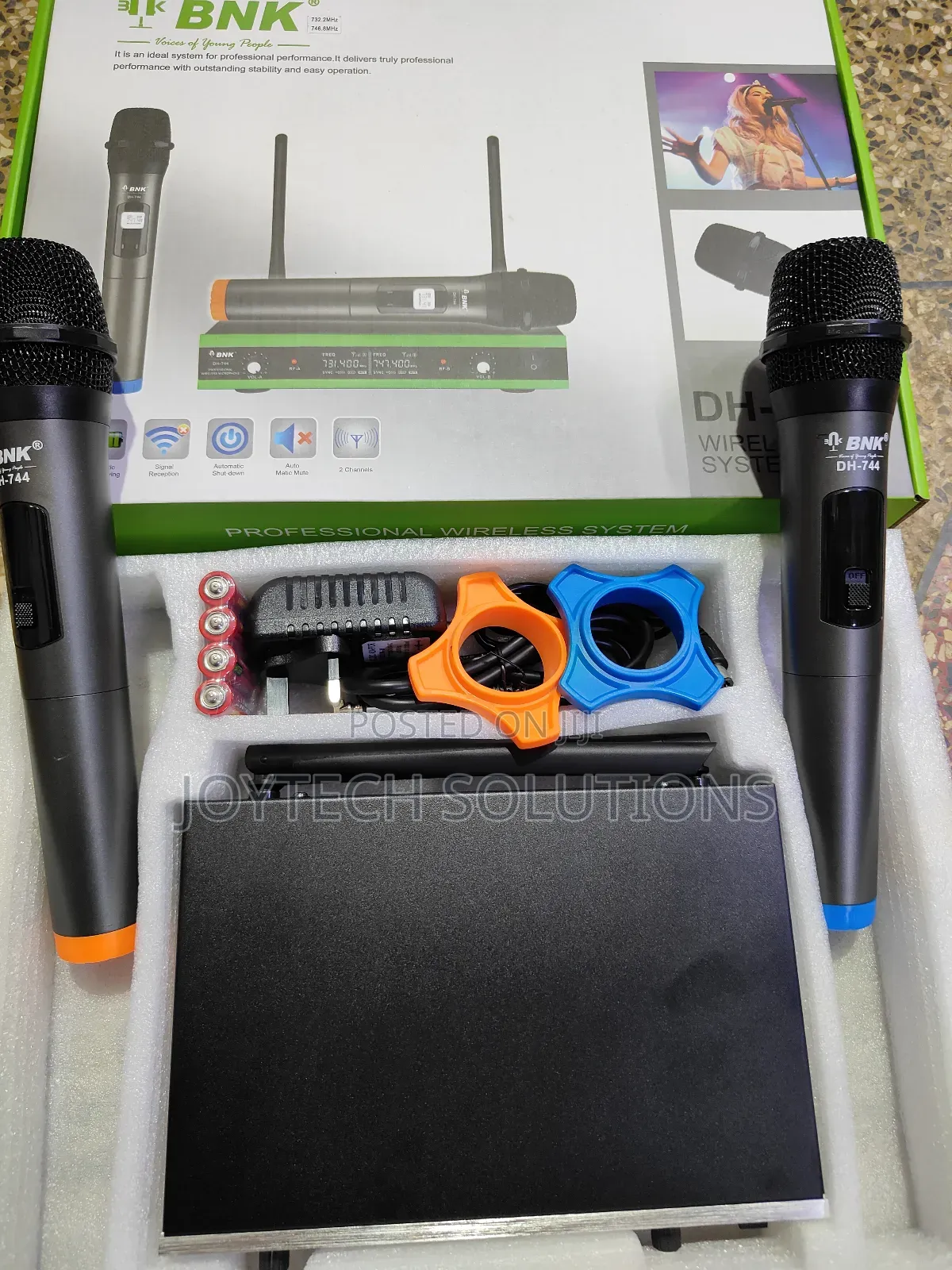Church BNK Dual Wireless Microphone. Long Reception Machine