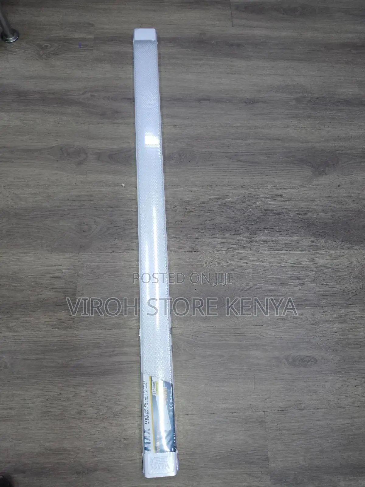 100 Watts LED Tube Light Dustproof 4 Feet Lighting