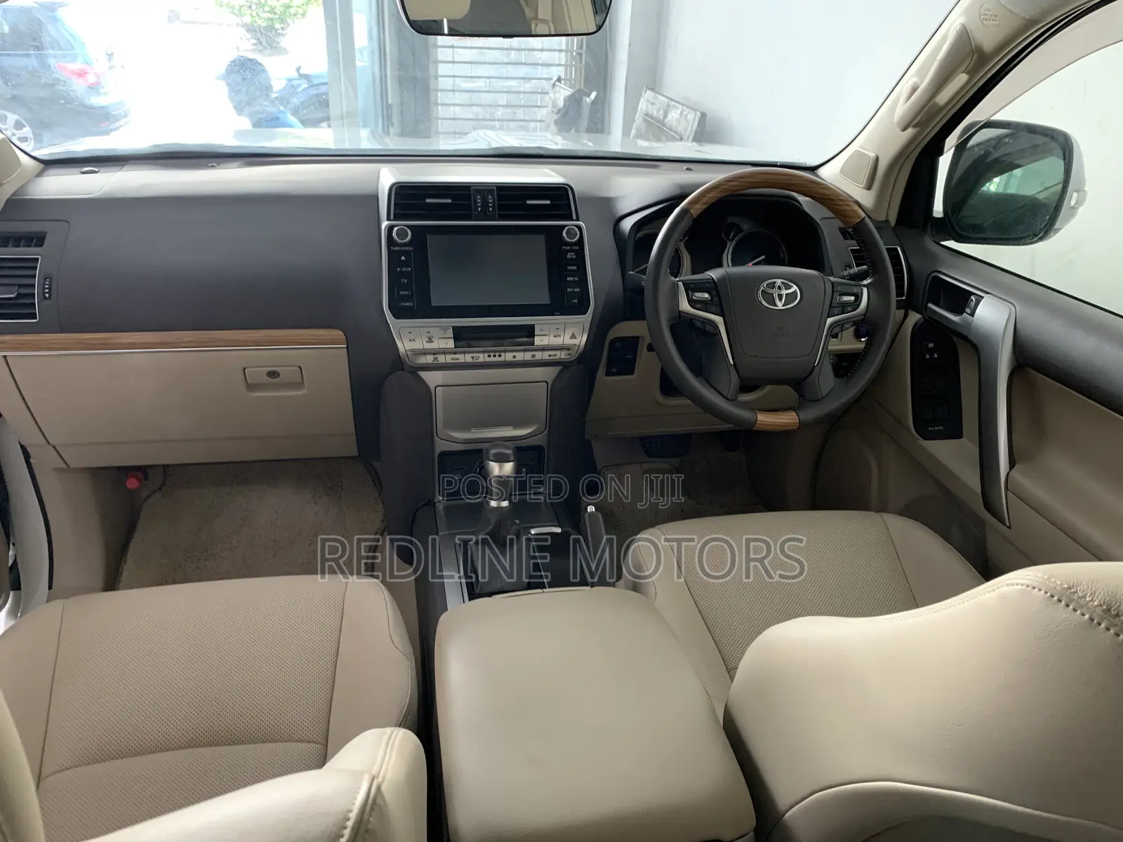 Toyota Land Cruiser Prado 2.7 2017 Off white