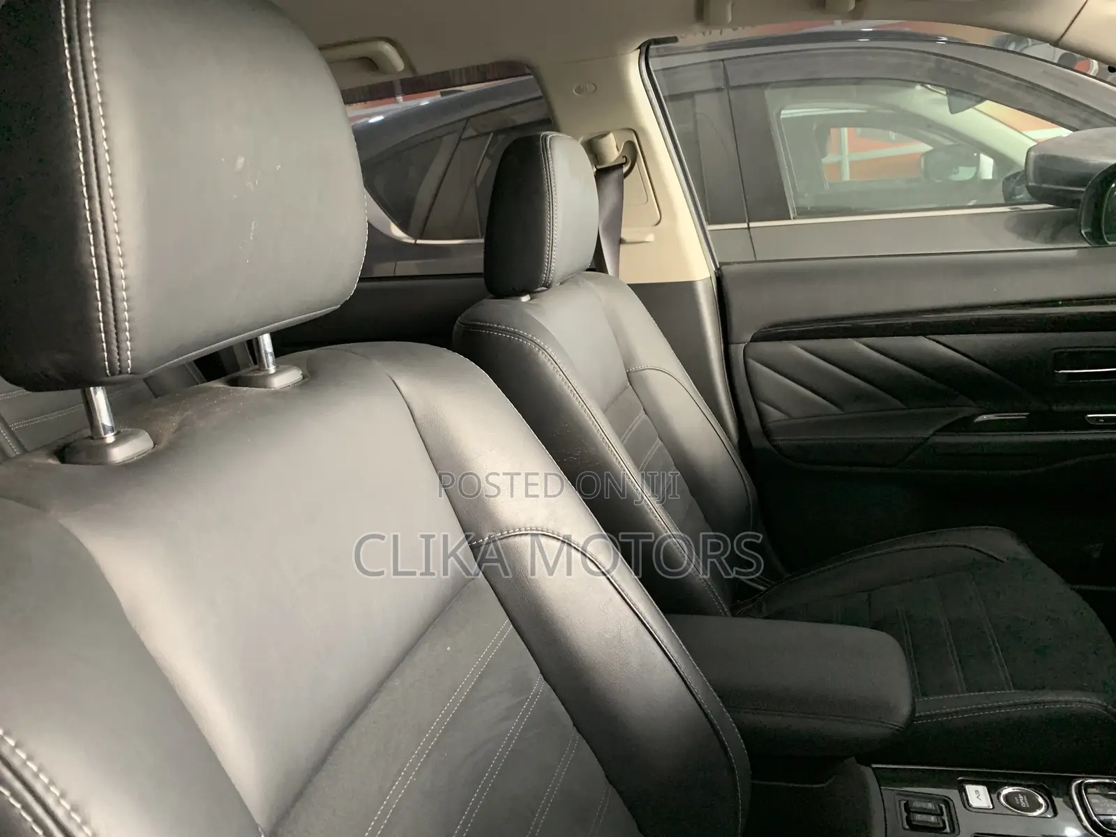 Mitsubishi Outlander 2.0 PHEV AWD 2017 Silver