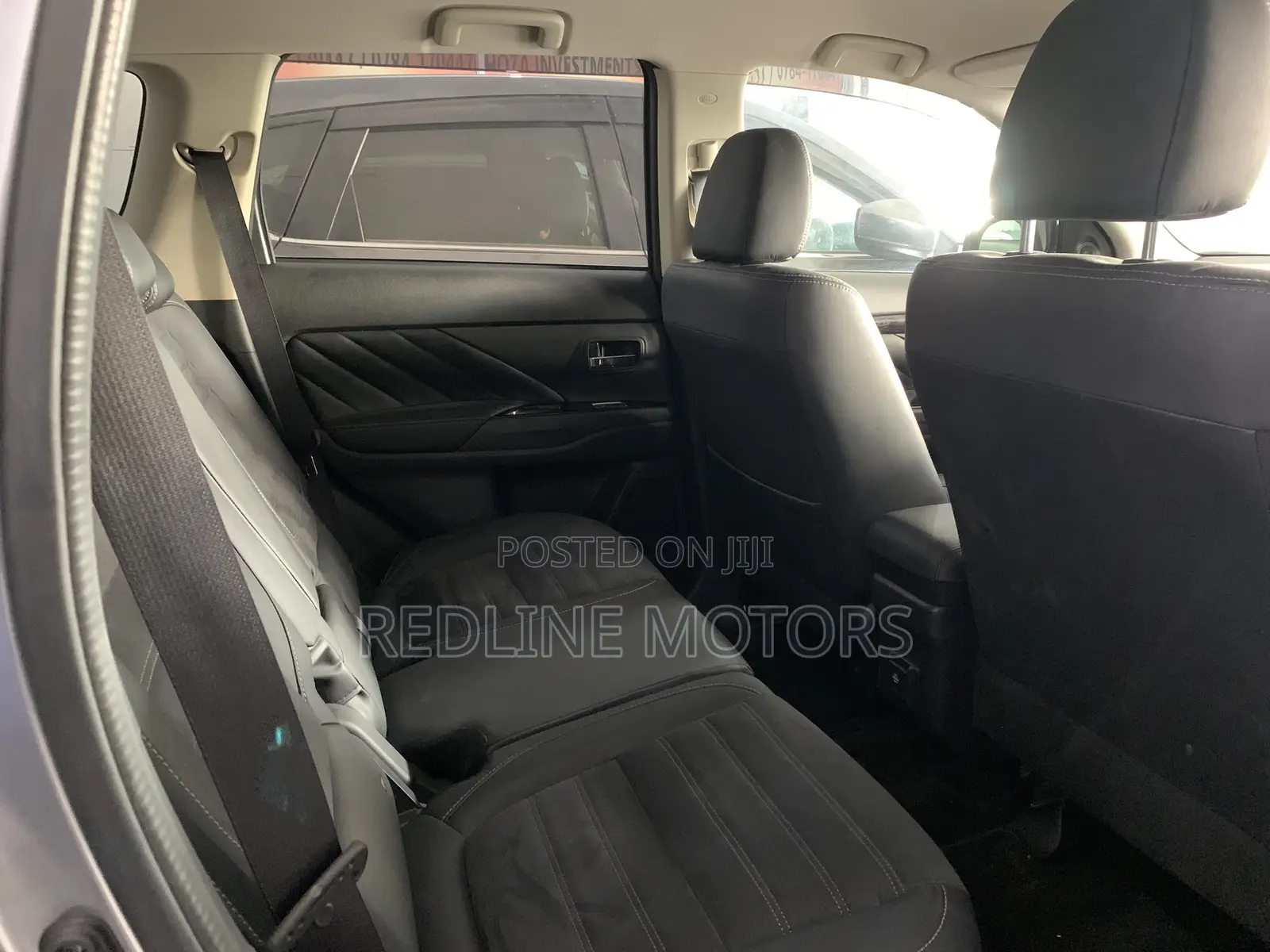 Mitsubishi Outlander 2.0 PHEV AWD 2017 Silver