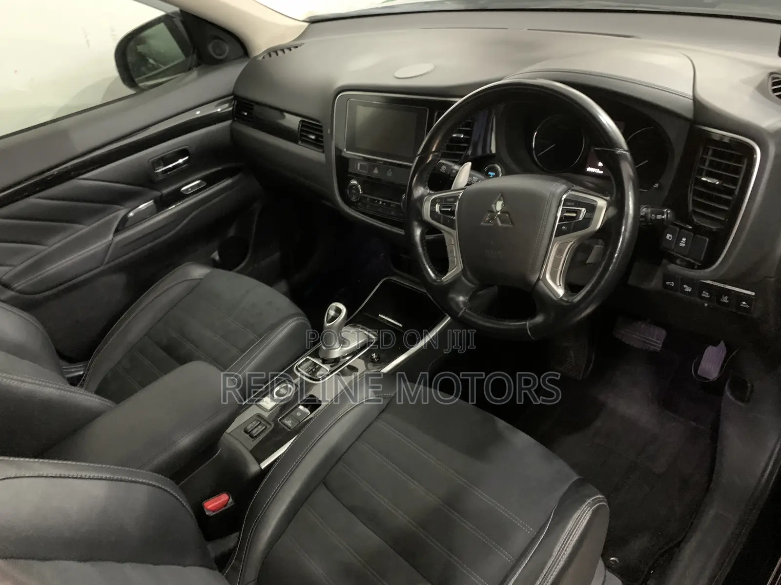 Mitsubishi Outlander 2.0 PHEV AWD 2017 Purple
