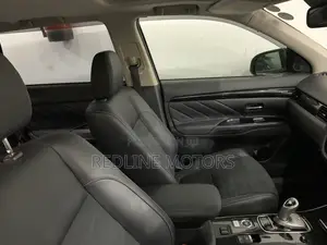 Mitsubishi Outlander 2.0 PHEV AWD 2017 Purple