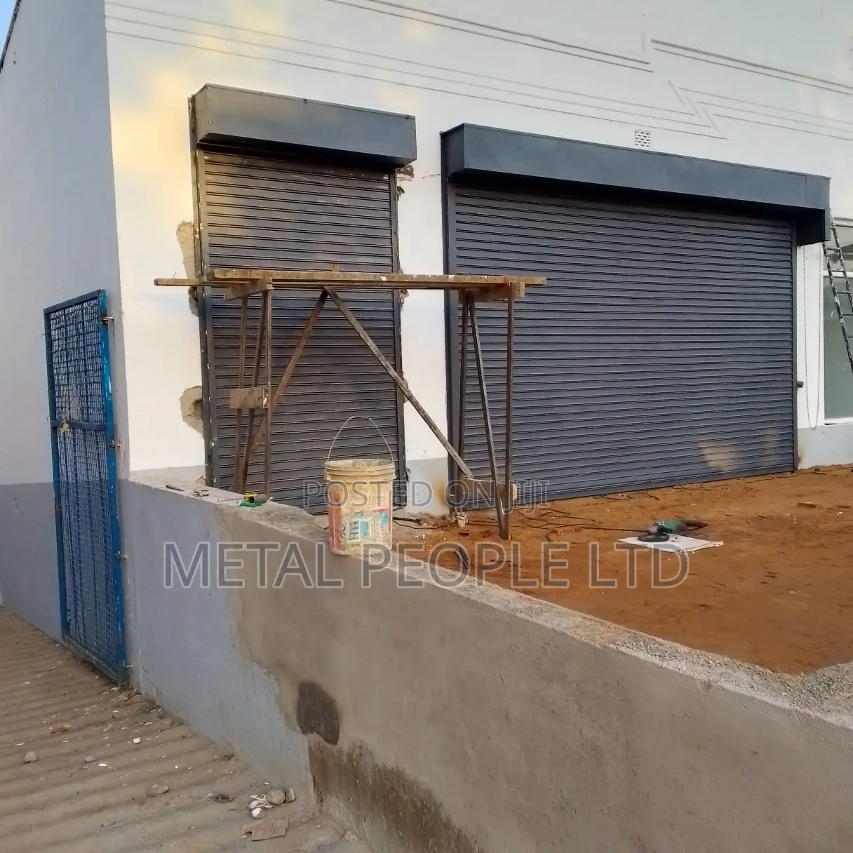 Roller Shutter Doors. Order Any Size of Shutter Doors Now.