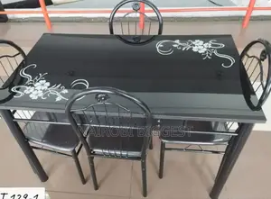 Amazing 4 Sitter Dinning Table
