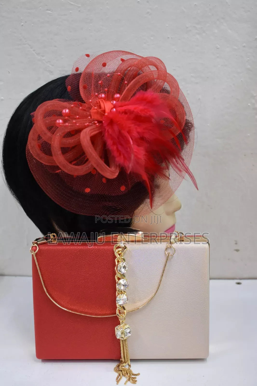 Ladies Royal Fascinator
