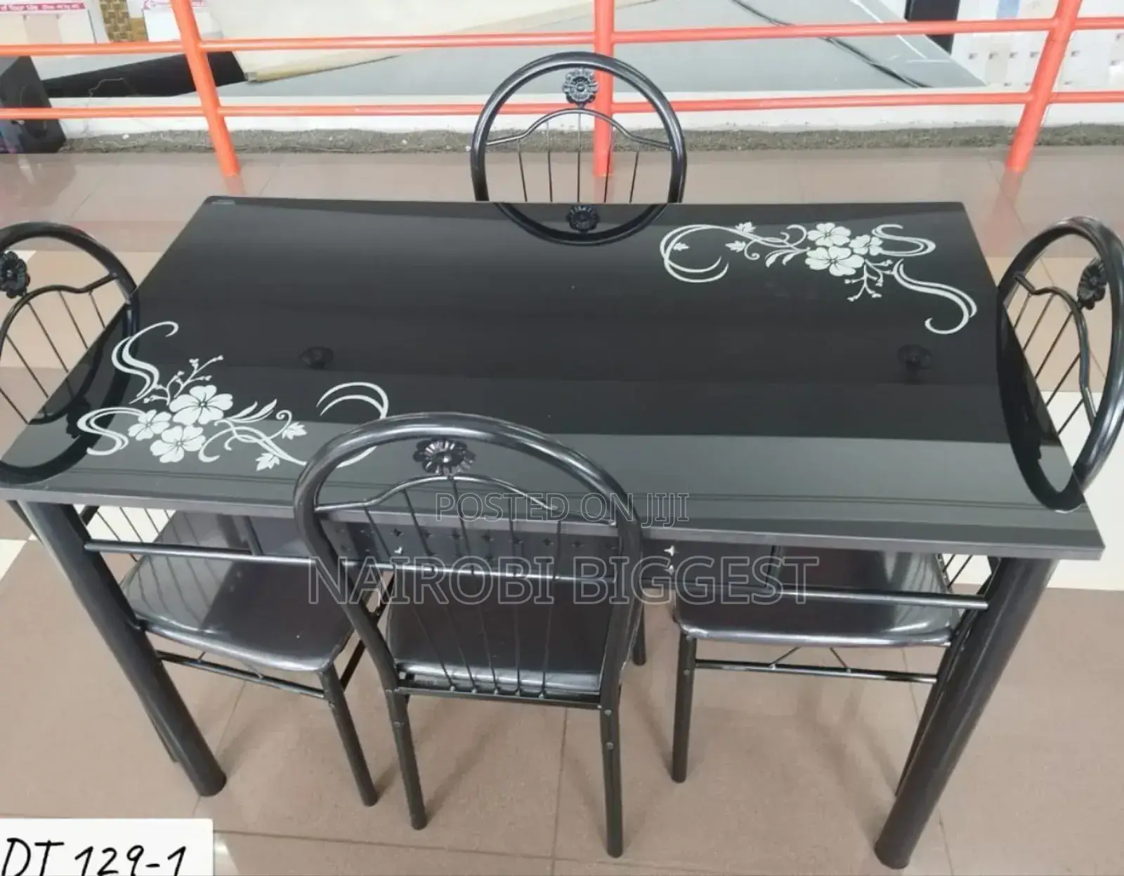 Best Quality 4 Sitter Dinning Table