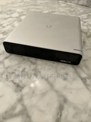 Ubiquiti UCK-G2-PLUS