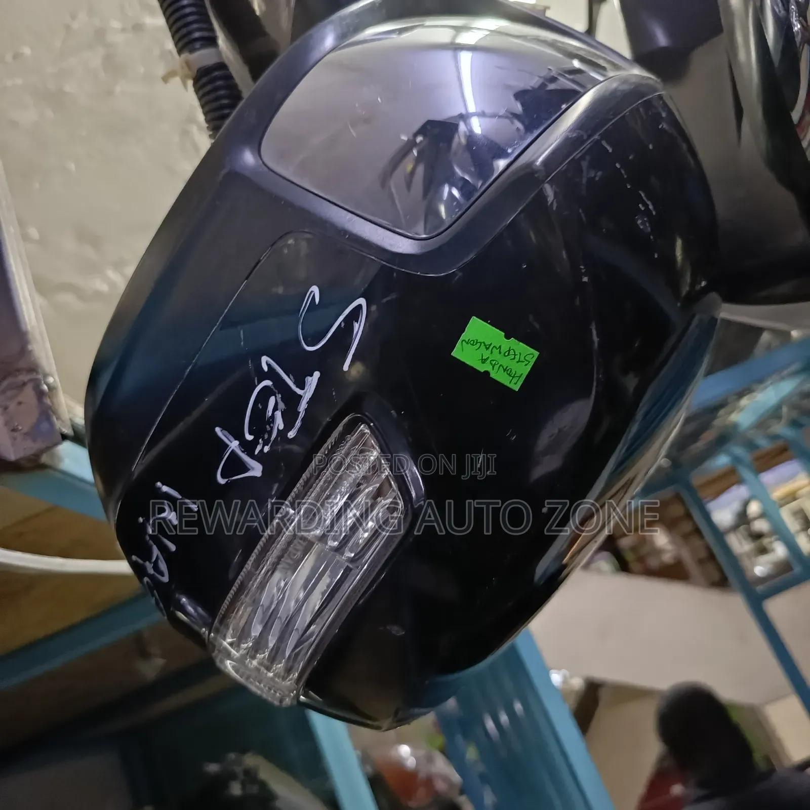 Honda Stepwagon Side Mirror.