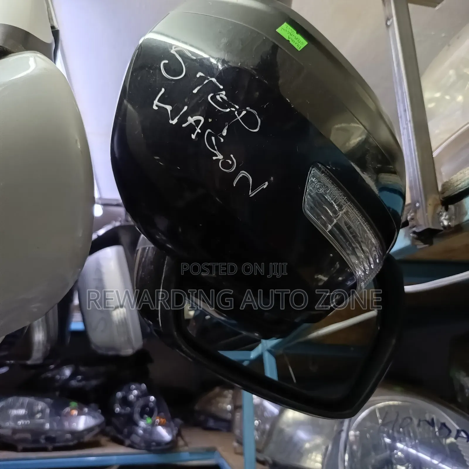 Honda Stepwagon Side Mirror.