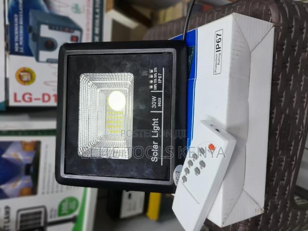 Solar Light 30W Remote Control - thumbnail 2