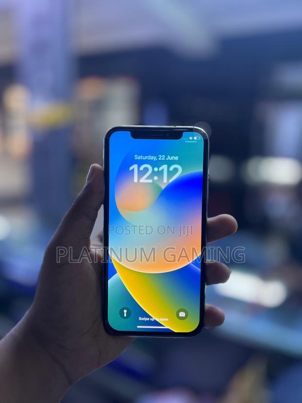 Apple iPhone X 64 GB White - thumbnail 3