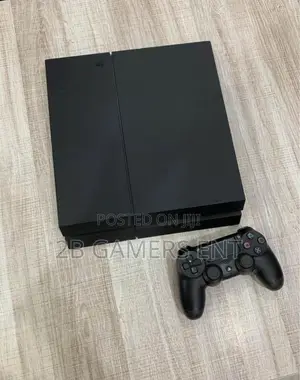 Ps4 Standard, 10 Games. Chipped Console