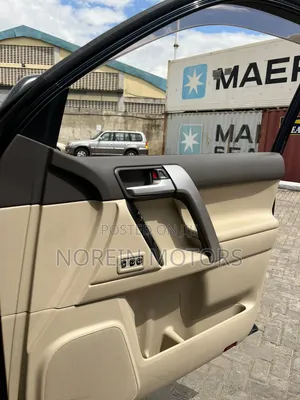 Toyota Land Cruiser Prado 2021 Blue